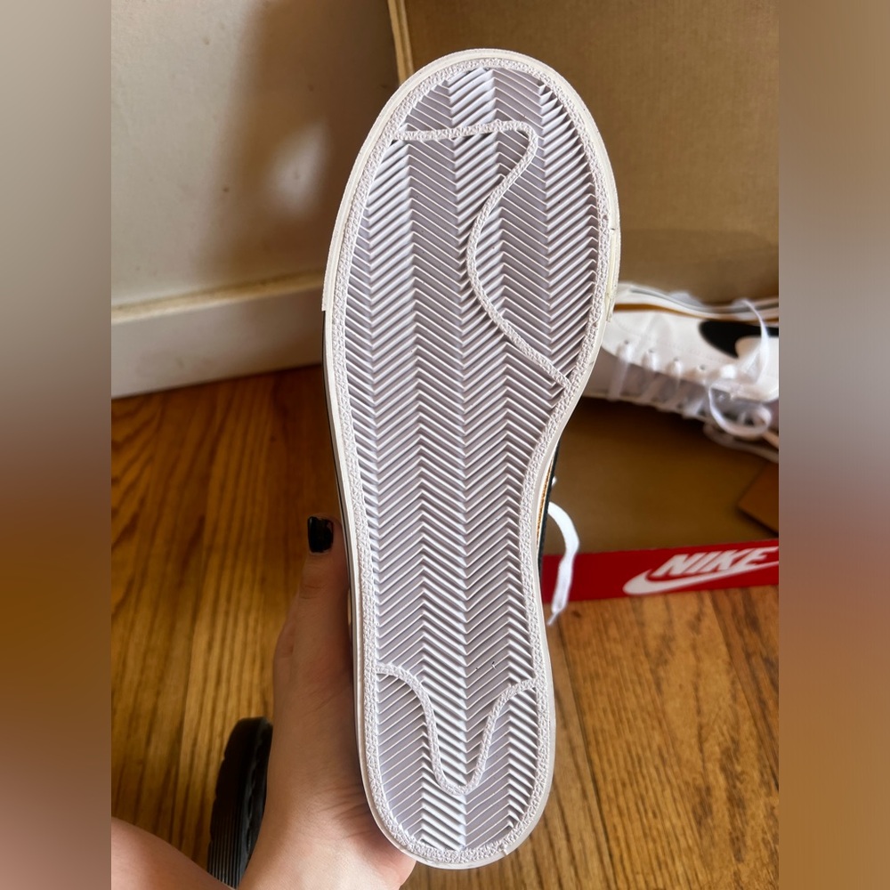 Nike Court Legacy NN Women’s Sneakers | Size 9.5